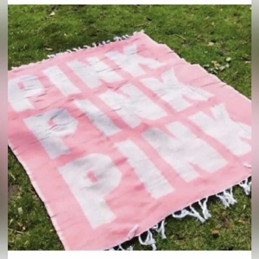 Pink VICTORIA'S SECRET Beach Blanket or Throw 50IN X 60IN - Picture 2 of 8